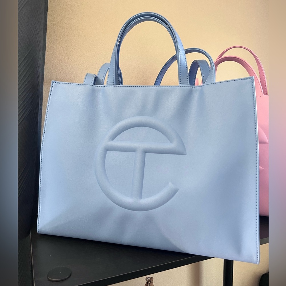 Cerulean Telfar bag in MEDIUM! 🦋